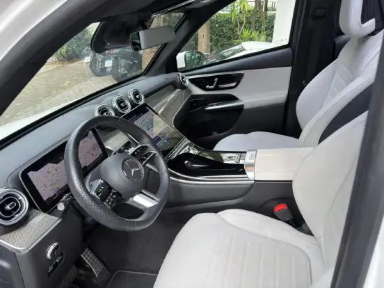 MERCEDES-BENZ-GLC 300-2024