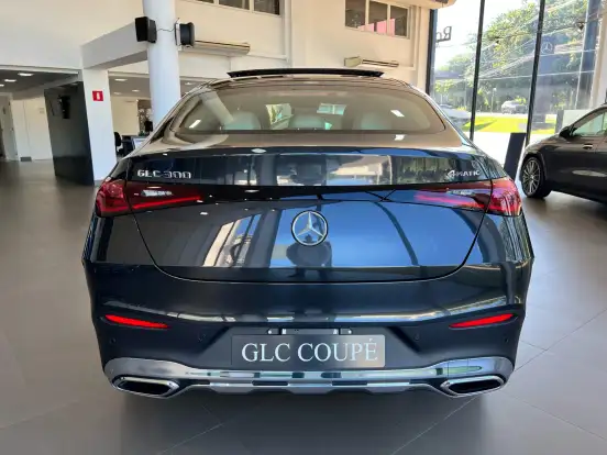 MERCEDES-BENZ-GLC 300-2026