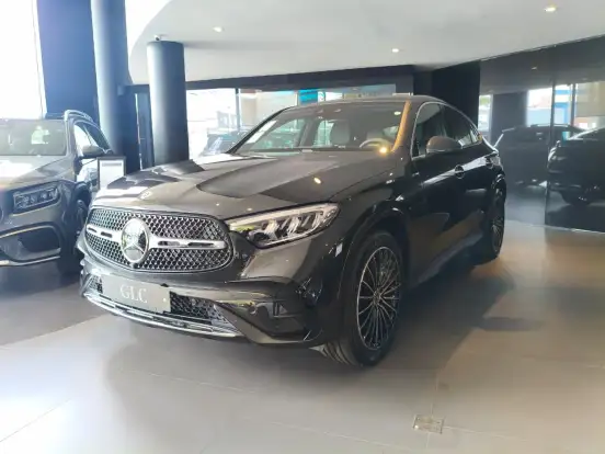 MERCEDES-BENZ-GLC 300-2026