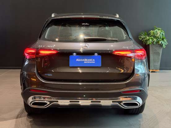 MERCEDES-BENZ-GLC 300-2025