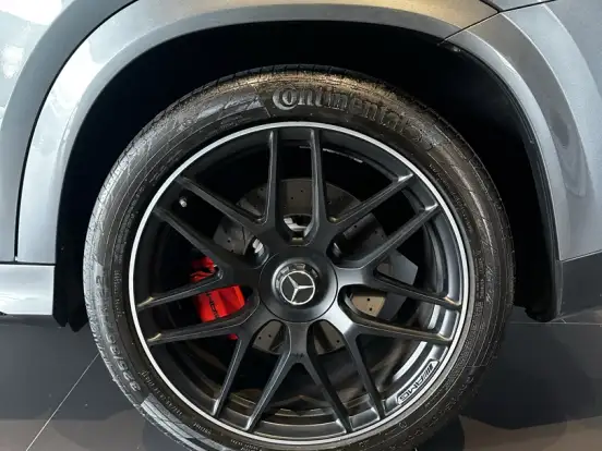 MERCEDES-BENZ-GLE 63 AMG-4.0 V8 BITURBO GASOLINA COUPÉ S 4MATIC 9G-TRONIC MERCEDES-BENZ-GLE 63 AMG-2022