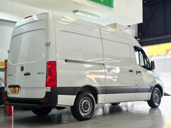 MERCEDES-BENZ-SPRINTER-2.0 CDI DIESEL FURGÃO 315 STREET LONGO MANUAL MERCEDES-BENZ-SPRINTER-2022