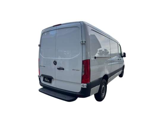 MERCEDES-BENZ-SPRINTER-2023