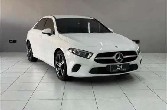 MERCEDES-BENZ-A 200-2020