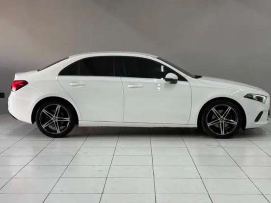 MERCEDES-BENZ-A 200-1.3 CGI GASOLINA STYLE SEDAN 7G-DCT MERCEDES-BENZ-A 200-2020