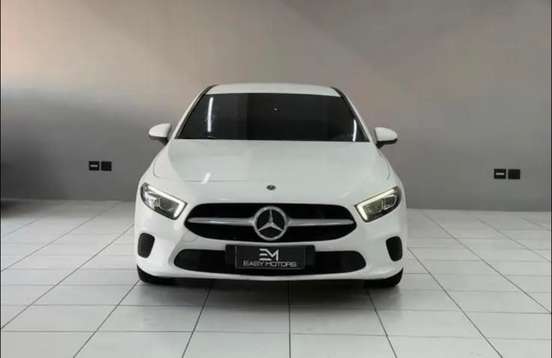 MERCEDES-BENZ-A 200-2020