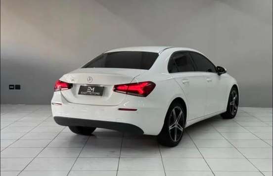 MERCEDES-BENZ-A 200-2020