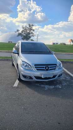 MERCEDES-BENZ-B 180-1.7 FAMILY 8V GASOLINA 4P AUTOMÁTICO MERCEDES-BENZ-B 180-2010