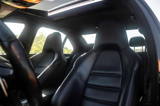 MERCEDES-BENZ-C 63 AMG-2008