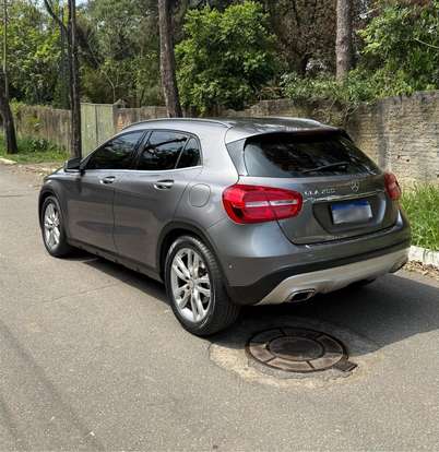 MERCEDES-BENZ-GLA 200-2014