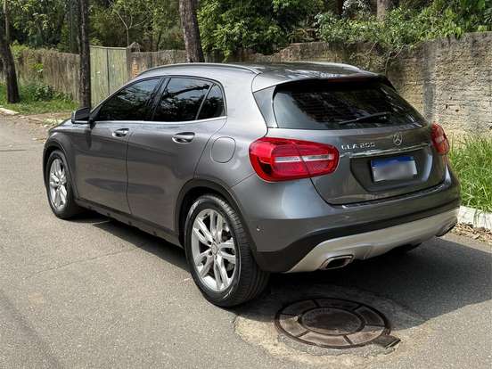 MERCEDES-BENZ-GLA 200-1.6 CGI ADVANCE 16V TURBO GASOLINA 4P AUTOMÁTICO MERCEDES-BENZ-GLA 200-2014