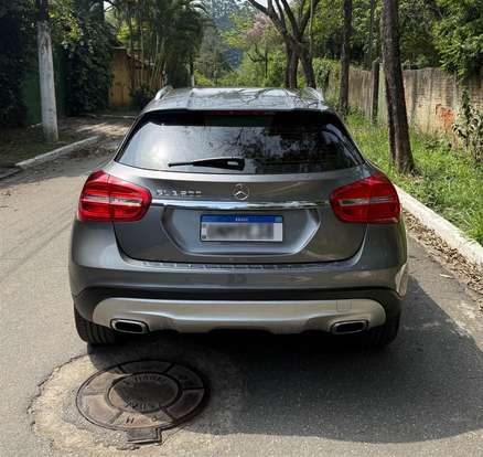 MERCEDES-BENZ-GLA 200-2014