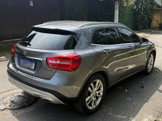 MERCEDES-BENZ-GLA 200-1.6 CGI ADVANCE 16V TURBO GASOLINA 4P AUTOMÁTICO MERCEDES-BENZ-GLA 200-2014