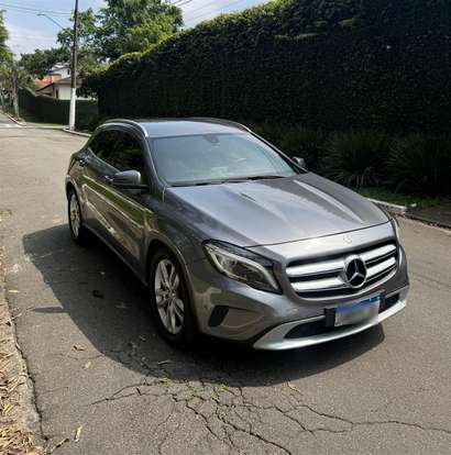 MERCEDES-BENZ-GLA 200-2014