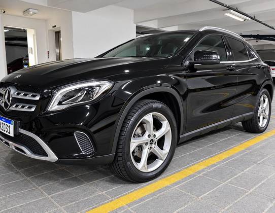 MERCEDES-BENZ GLA 200 1.6 CGI FLEX ADVANCE 7G-DCT
