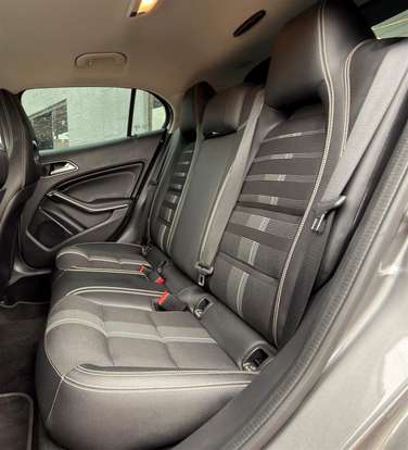 MERCEDES-BENZ-GLA 200-2017