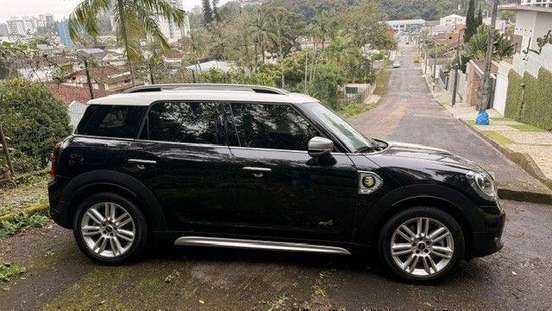 MINI-COUNTRYMAN-2023