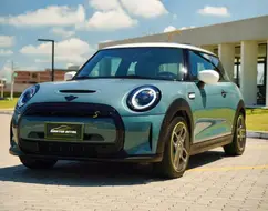 MINI COOPER SE MULTITONE EDITION 2P ELÉTRICO MINI COOPER SE MULTITONE EDITION 2P ELÉTRICO