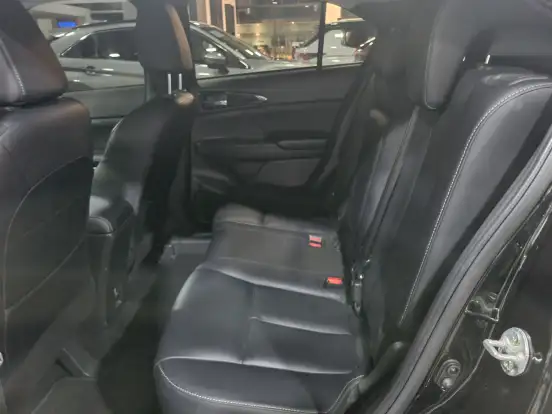 MITSUBISHI-ECLIPSE CROSS-1.5 MIVEC TURBO GASOLINA HPE-S CVT MITSUBISHI-ECLIPSE CROSS-2023