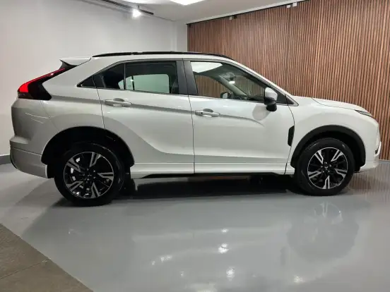 MITSUBISHI-ECLIPSE CROSS-2024