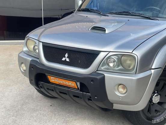 MITSUBISHI-L200-2.5 GL 4X4 CD 8V TURBO DIESEL 4P MANUAL MITSUBISHI-L200-2005