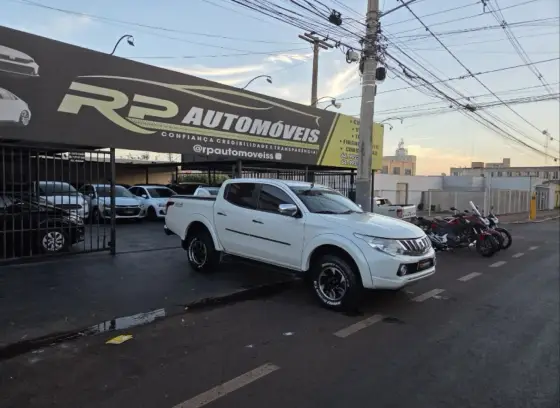 MITSUBISHI L200 TRITON 2.4 16V TURBO DIESEL SPORT HPE TOP CD 4P 4X4 AUTOMÁTICO