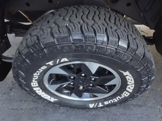MITSUBISHI-L200 TRITON-2.4 16V TURBO DIESEL SPORT HPE TOP CD 4P 4X4 AUTOMÁTICO MITSUBISHI-L200 TRITON-2016