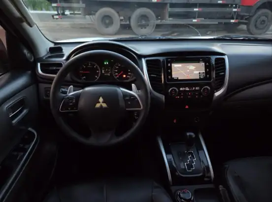 MITSUBISHI-L200 TRITON-2016