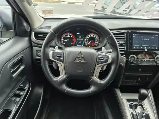 MITSUBISHI-L200 TRITON-2.4 16V TURBO DIESEL SPORT SAVANA CD 4P 4X4 AUTOMÁTICO MITSUBISHI-L200 TRITON-2024