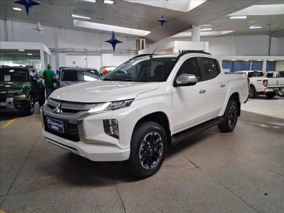 MITSUBISHI L200 TRITON 2.4 16V TURBO DIESEL SPORT HPE CD 4P 4X4 AUTOMÁTICO