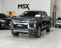 MITSUBISHI L200 TRITON 2.4 16V TURBO DIESEL SPORT HPE CD 4P 4X4 AUTOMÁTICO MITSUBISHI L200 TRITON 2.4 16V TURBO DIESEL SPORT HPE CD 4P 4X4 AUTOMÁTICO