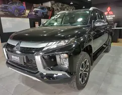 MITSUBISHI L200 TRITON 2.4 16V TURBO DIESEL SPORT HPE-S CD 4P 4X4 AUTOMÁTICO MITSUBISHI L200 TRITON 2.4 16V TURBO DIESEL SPORT HPE-S CD 4P 4X4 AUTOMÁTICO