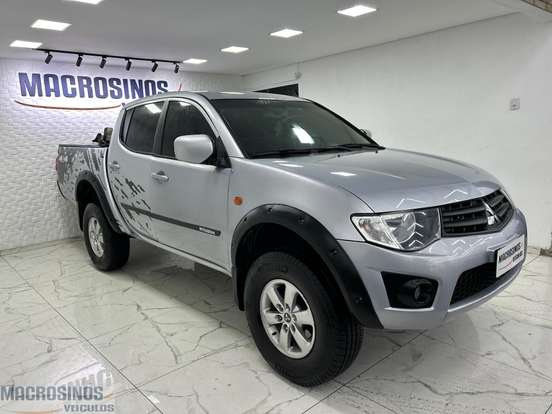 MITSUBISHI-L200 TRITON-3.2 GLS 4X4 CD 16V TURBO INTERCOLER DIESEL 4P MANUAL MITSUBISHI-L200 TRITON-2013