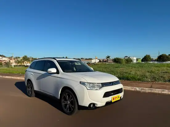 MITSUBISHI-OUTLANDER-2.0 16V GASOLINA 4P AUTOMÁTICO MITSUBISHI-OUTLANDER-2013