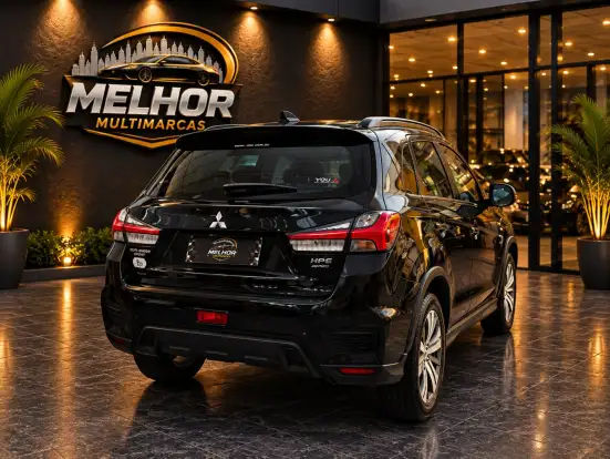 MITSUBISHI-OUTLANDER-2021