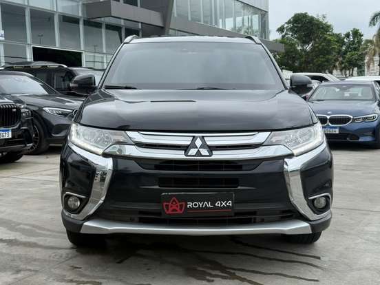 MITSUBISHI-OUTLANDER-2.0 16V GASOLINA 4P AUTOMÁTICO MITSUBISHI-OUTLANDER-2015
