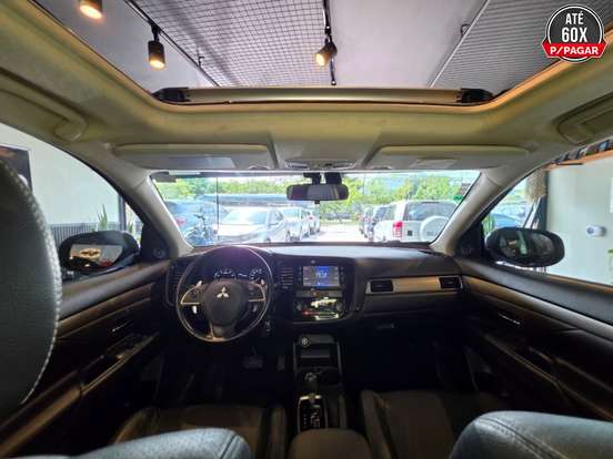 MITSUBISHI-OUTLANDER-2013