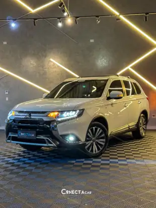 MITSUBISHI-OUTLANDER-2019