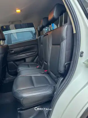 MITSUBISHI-OUTLANDER-2019