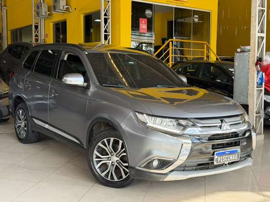MITSUBISHI-OUTLANDER-3.0 GT 4X4 V6 24V GASOLINA 4P AUTOMÁTICO MITSUBISHI-OUTLANDER-2015