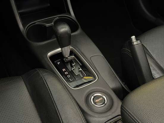 MITSUBISHI-OUTLANDER-3.0 GT 4X4 V6 24V GASOLINA 4P AUTOMÁTICO MITSUBISHI-OUTLANDER-2015