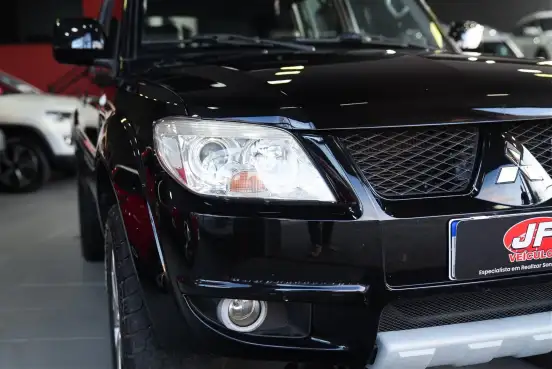 MITSUBISHI-PAJERO TR4-2.0 4X4 16V 140CV FLEX 4P AUTOMÁTICO MITSUBISHI-PAJERO TR4-2010