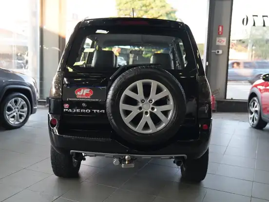 MITSUBISHI-PAJERO TR4-2.0 4X4 16V 140CV FLEX 4P AUTOMÁTICO MITSUBISHI-PAJERO TR4-2010