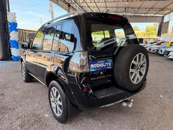MITSUBISHI-PAJERO TR4-2.0 4X2 16V 140CV FLEX 4P AUTOMÁTICO MITSUBISHI-PAJERO TR4-2012