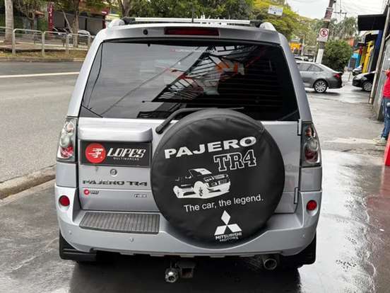 MITSUBISHI-PAJERO TR4-2.0 4X2 16V 140CV FLEX 4P AUTOMÁTICO MITSUBISHI-PAJERO TR4-2013