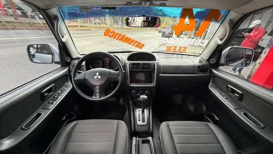 MITSUBISHI-PAJERO TR4-2013