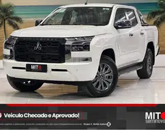 MITSUBISHI TRITON 2.4 BITURBO DIESEL CD HPE-S 4X4 AUTOMÁTICO MITSUBISHI TRITON 2.4 BITURBO DIESEL CD HPE-S 4X4 AUTOMÁTICO