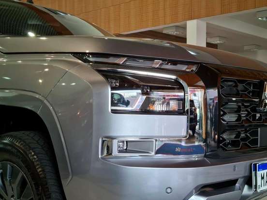 MITSUBISHI-TRITON-2.4 BITURBO DIESEL CD HPE-S 4X4 AUTOMÁTICO MITSUBISHI-TRITON-2025