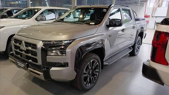 MITSUBISHI-TRITON-2026