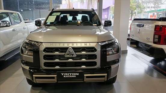 MITSUBISHI-TRITON-2026